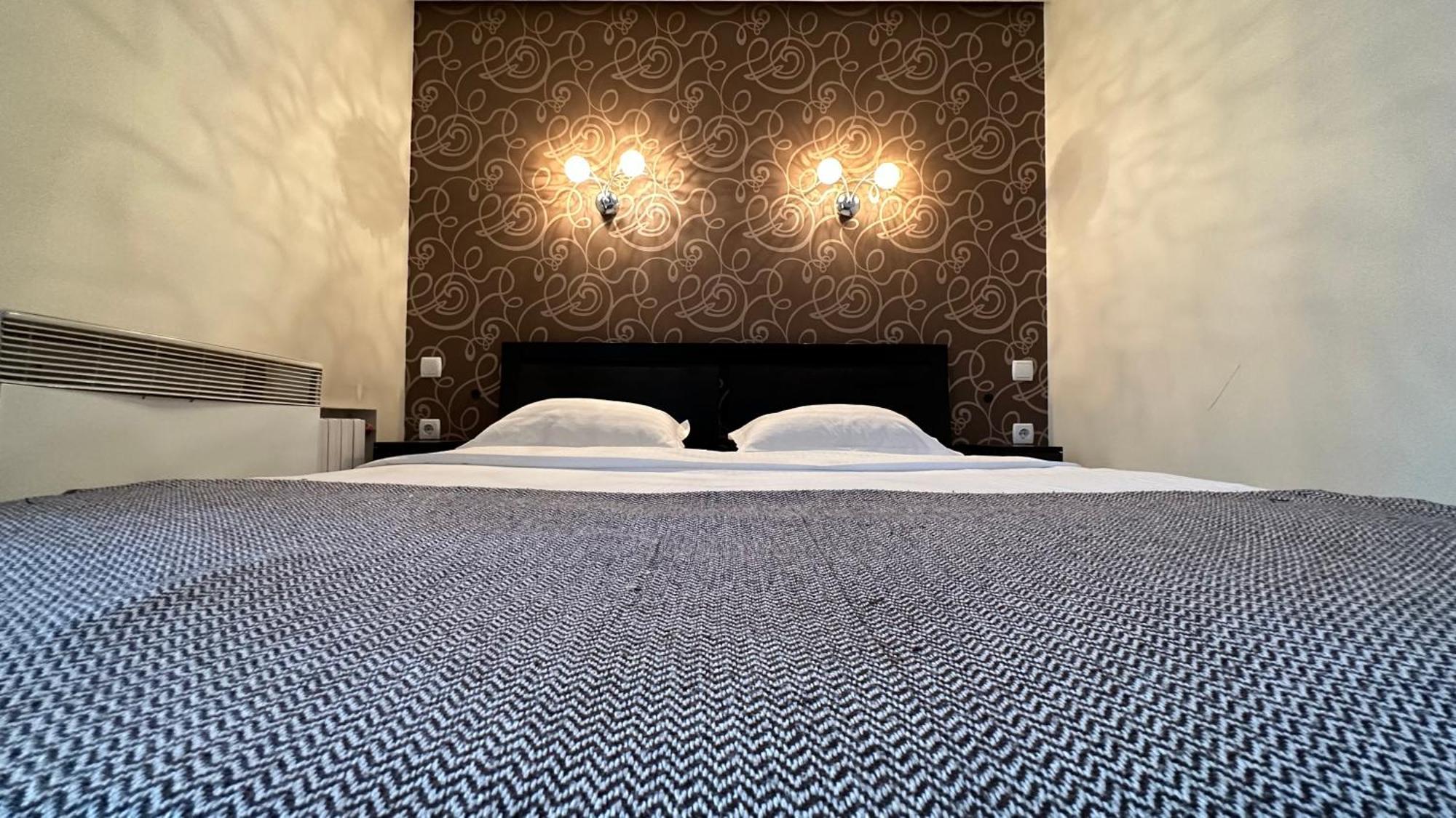 Apartment On Nauki Avenue 102 Dnipro Esterno foto