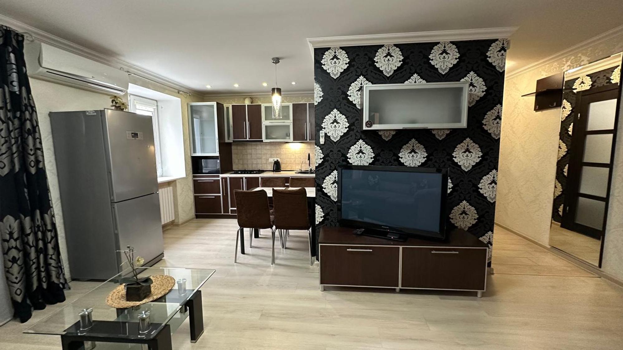 Apartment On Nauki Avenue 102 Dnipro Esterno foto