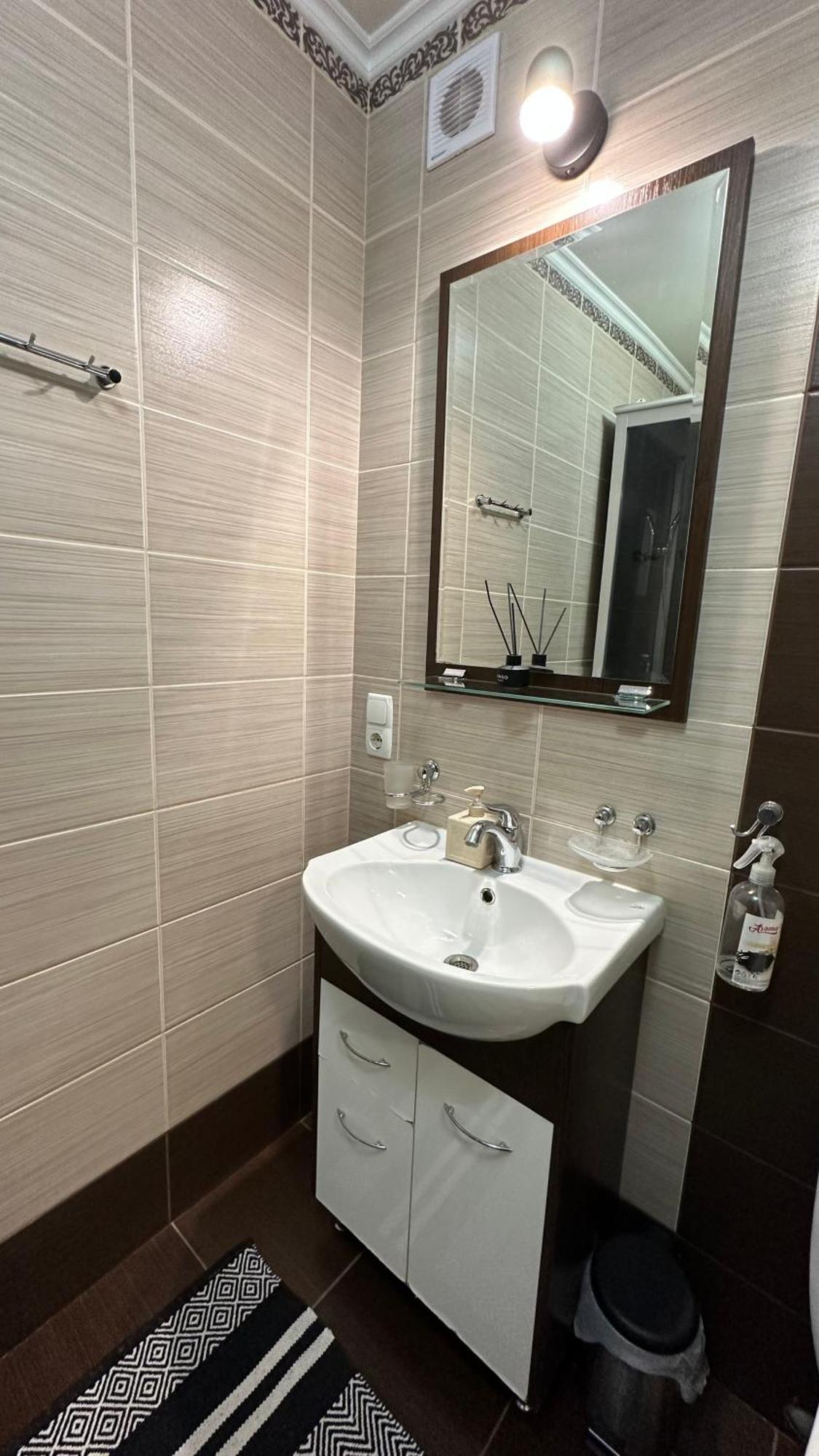 Apartment On Nauki Avenue 102 Dnipro Esterno foto