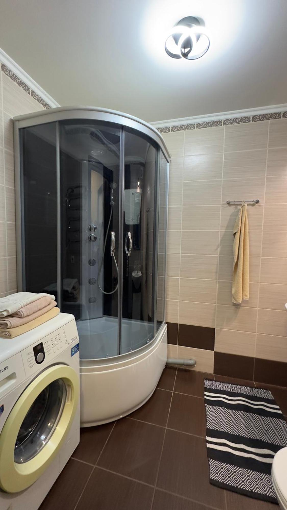 Apartment On Nauki Avenue 102 Dnipro Esterno foto